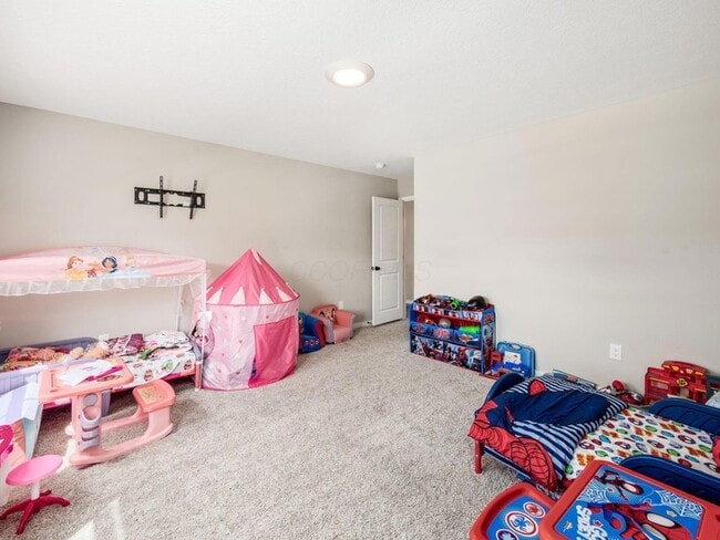 Building Photo - 7233 Celebration Dr