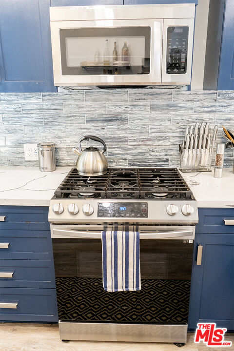 Building Photo - 348 Laveta Terrace