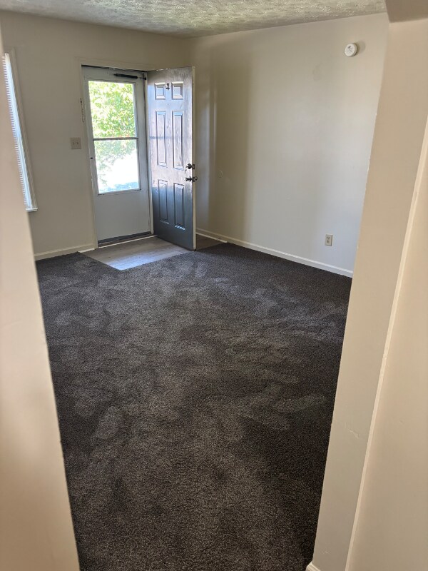 Building Photo - 520 Bell Pl Dr