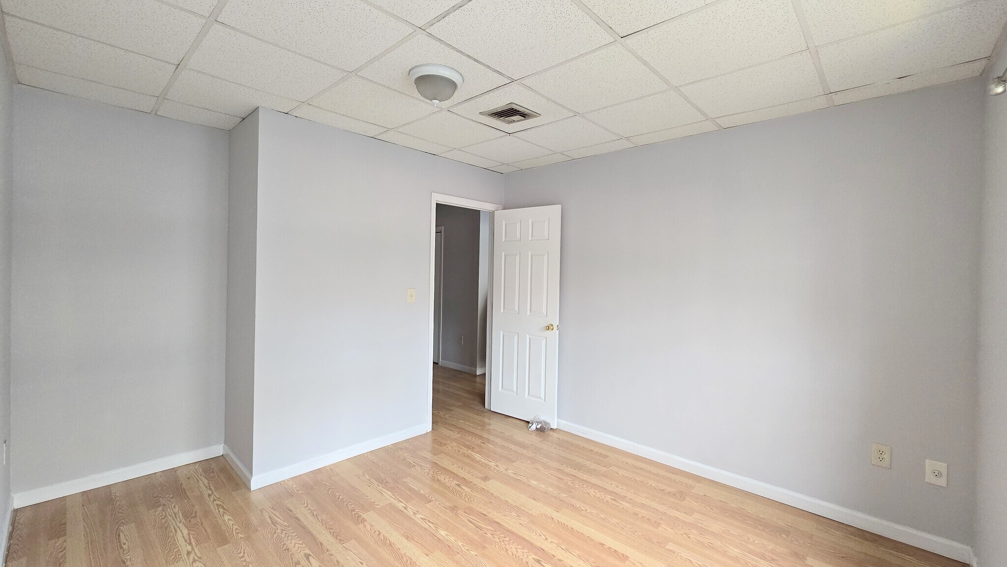 Bedroom1 - 61 Broadway