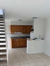 Building Photo - 3901 SW 109th Ave