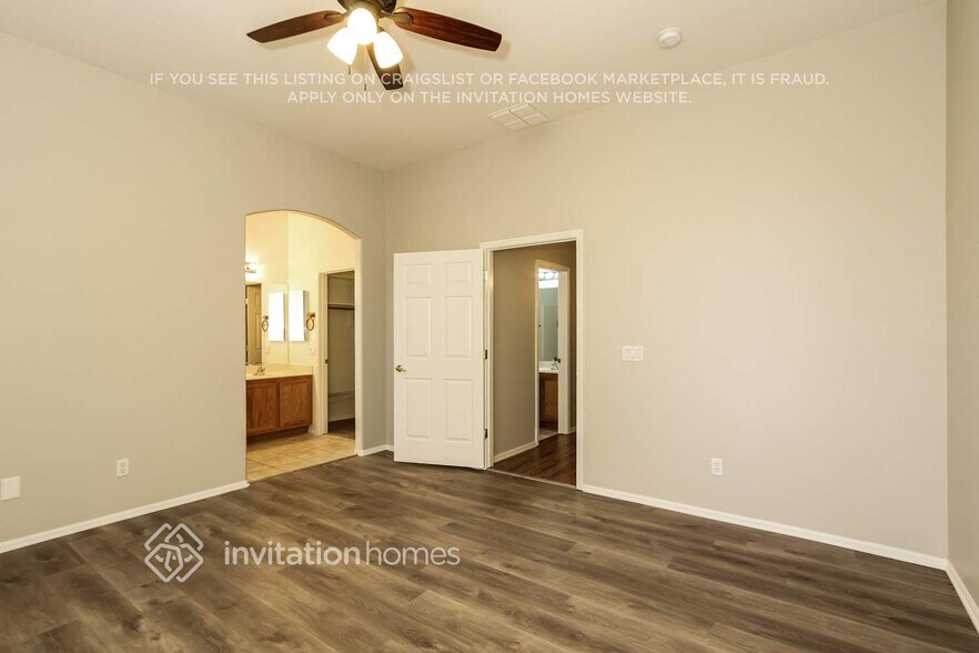 Building Photo - 1684 S 172nd Dr