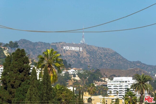 Building Photo - 1040 N Spaulding Ave