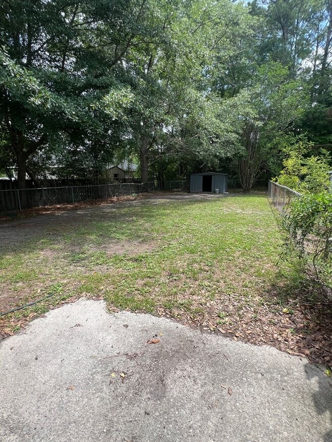 Building Photo - Cozy Duplex in Heart of Rincon