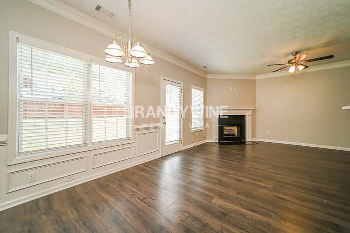 Building Photo - 3811 Roses Trail