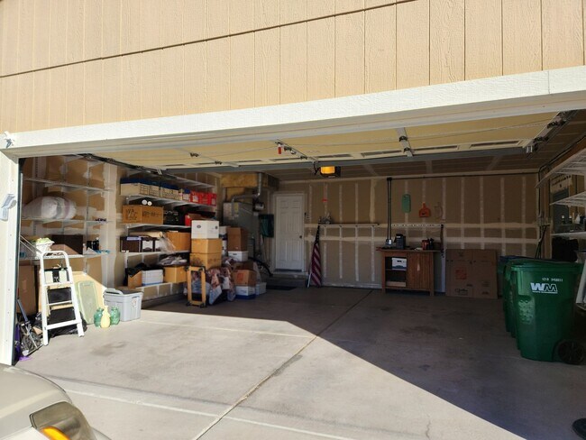 Building Photo - Charming Highland Ranch home 3bed/2ba/2 ca...