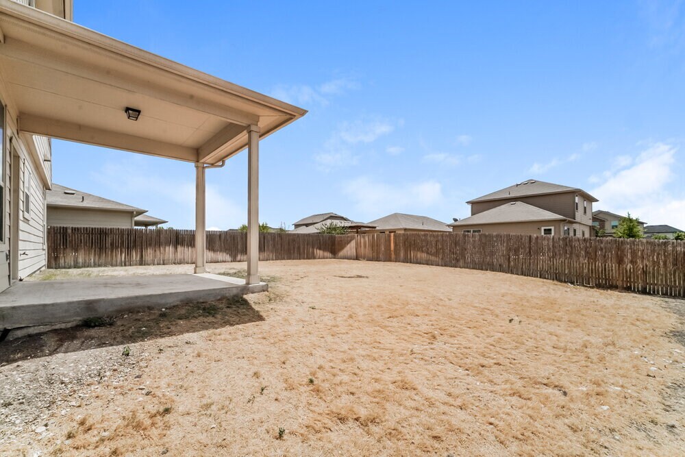 Building Photo - 300 Potters Peak Way
