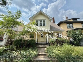Building Photo - 919 Rivermet Ave
