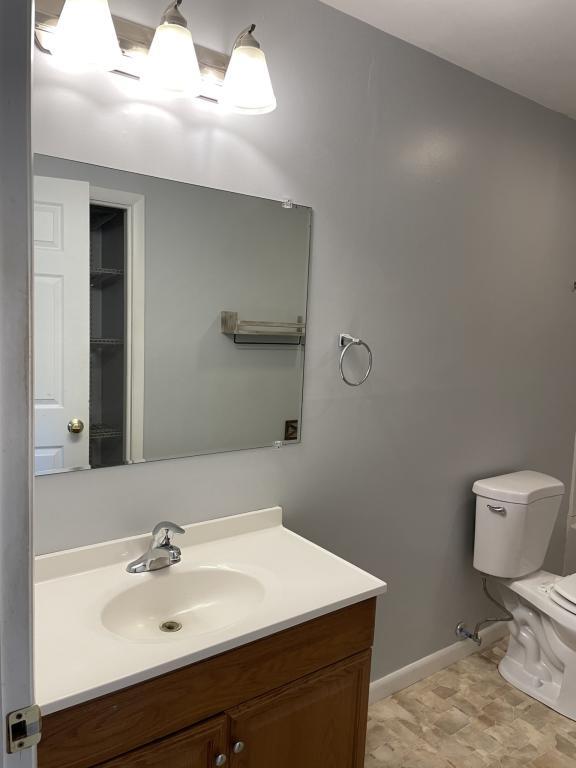 Building Photo - 4189 Woodland Dr