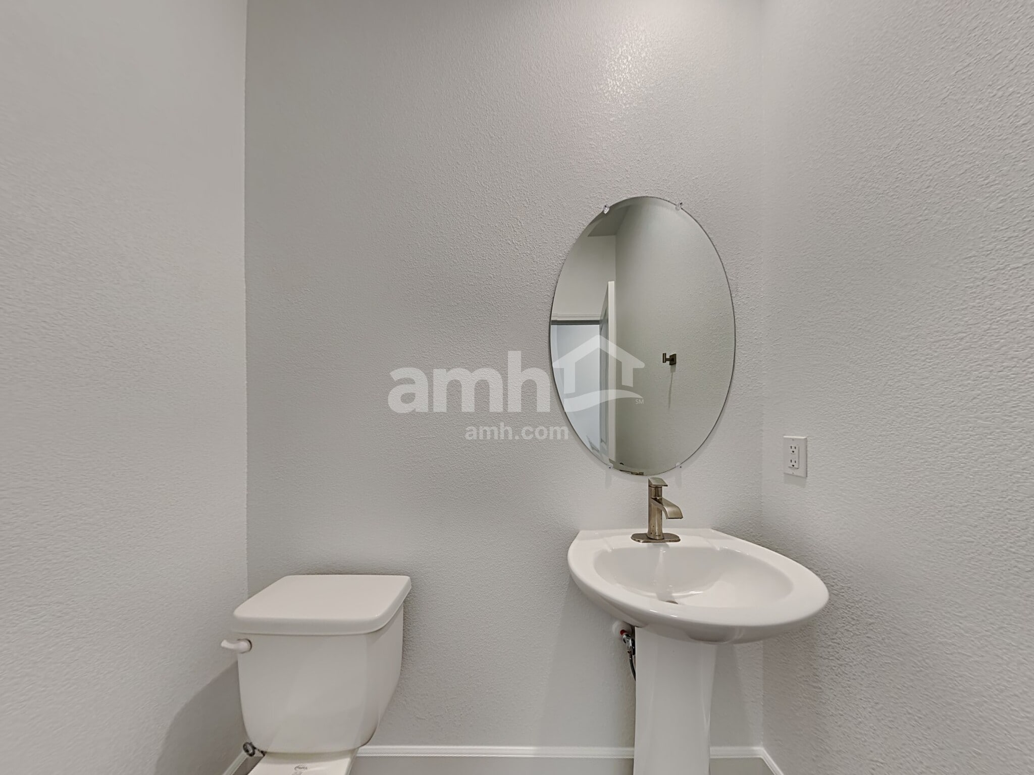 Building Photo - 13827 E 101st Ave