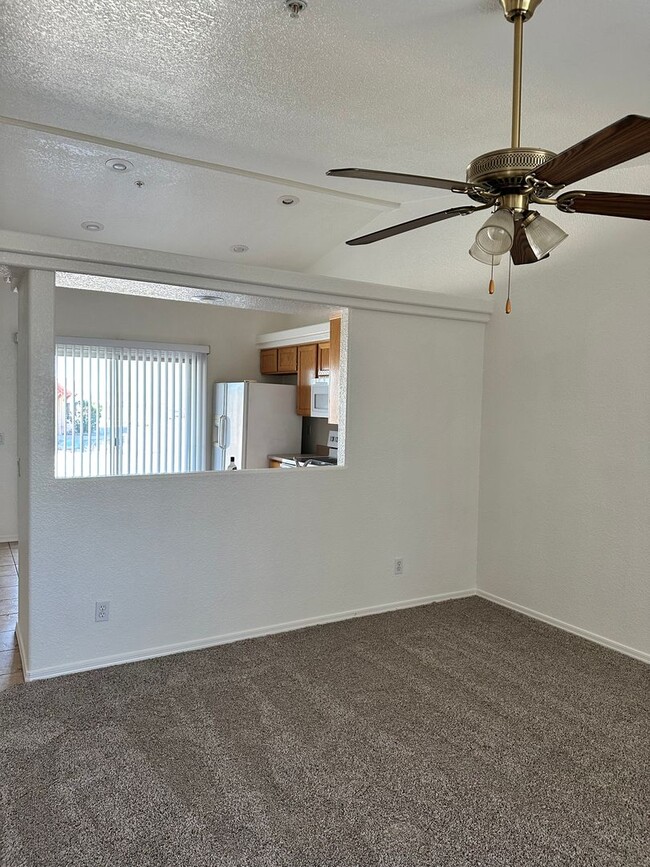 Building Photo - 111 Cypress Dr