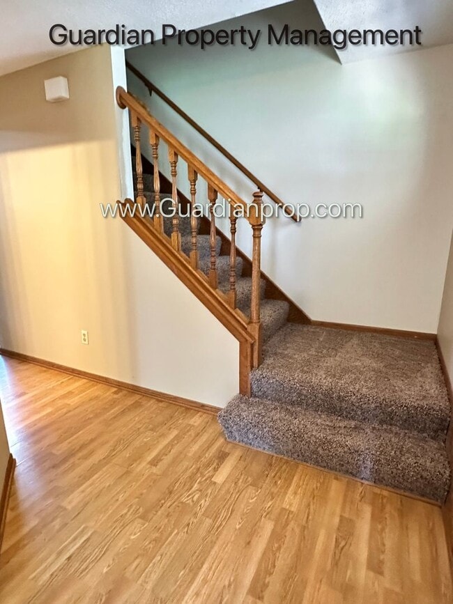 Building Photo - Rosemount Single Family Home, Corner lot, ...