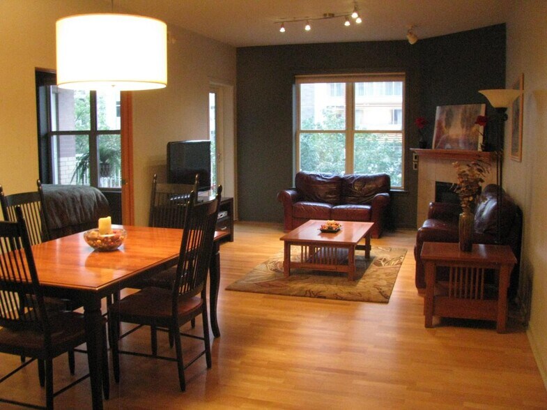 open floor plan - 360 W Washington Ave