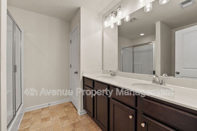 Building Photo - 3478 Abbey Wy