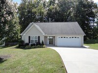 Building Photo - 120 Sweetgum Dr