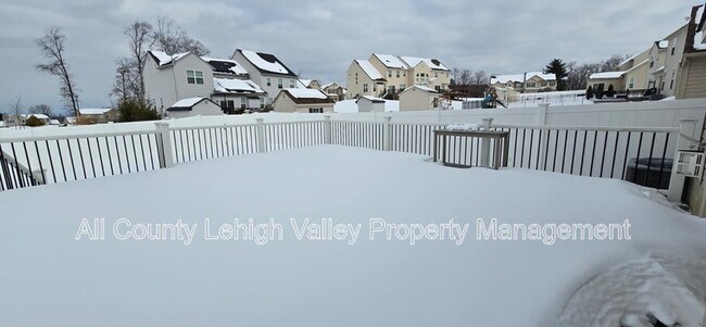 Building Photo - 4413 Stole Rd