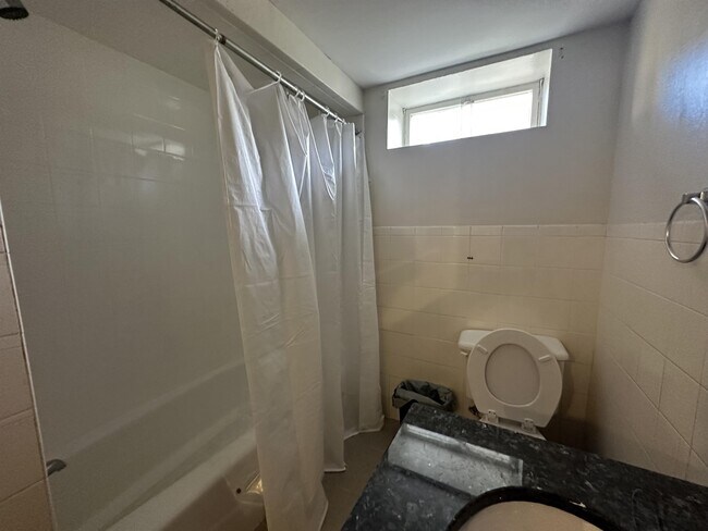 Building Photo - 126 Indiana Ave