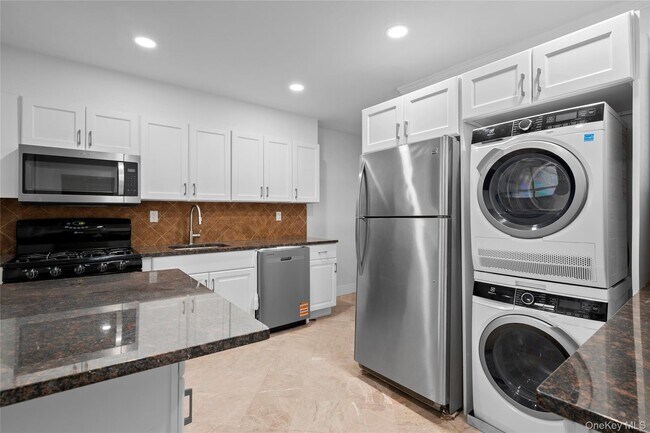 Building Photo - 20 Overhill Pl