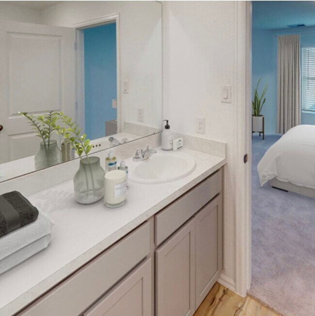 Building Photo - 2930 Mallorca Dr