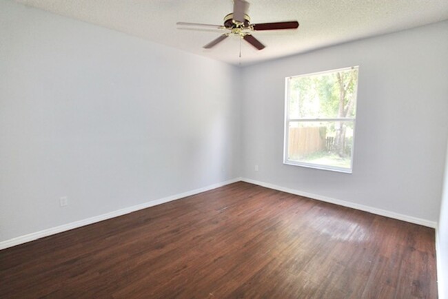 Building Photo - Oviedo - 3 Bedroom, 2 Bathroom - $2,345.00