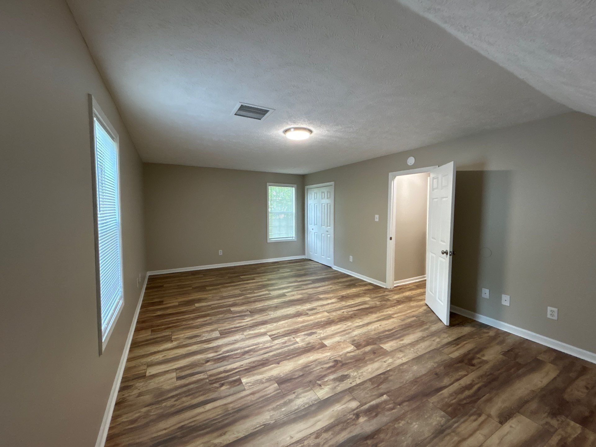 Building Photo - 258 Pleasant Plains Rd