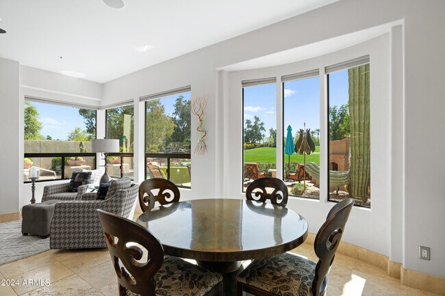 Building Photo - 7705 E Doubletree Ranch Rd