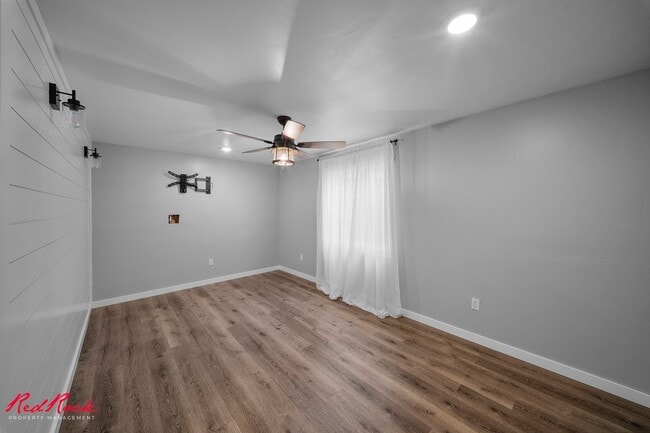 Building Photo - Modern 5 Bedroom Home in Cedar City!