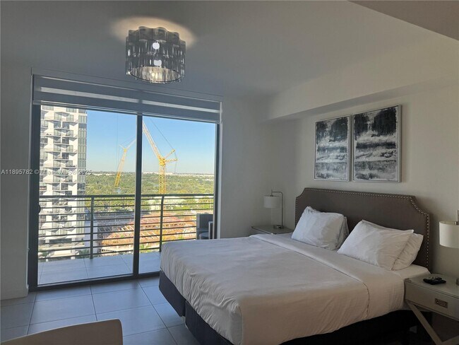 Building Photo - 5350 NW 84th Ave