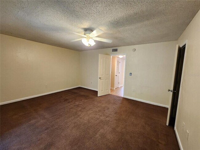 Building Photo - 501 SW 75th St