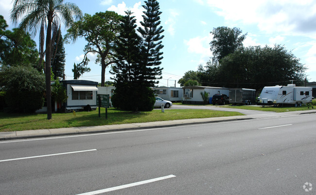 Building Photo - Pine Ridge Trailer Court