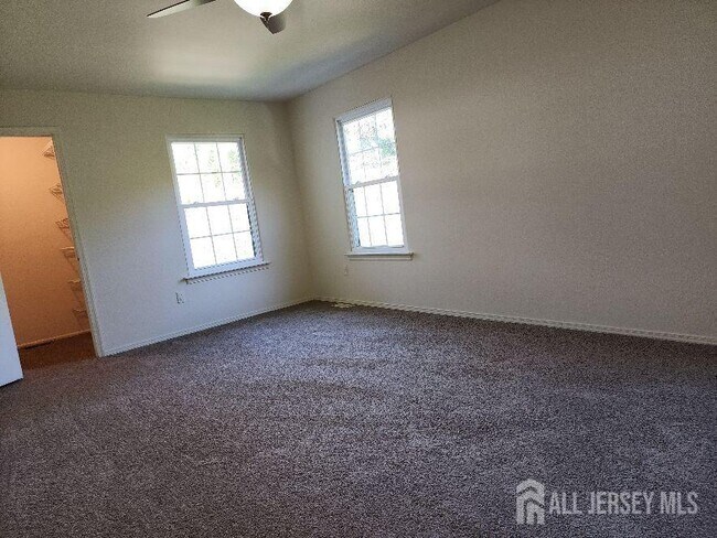 Building Photo - 4 Covington Ct