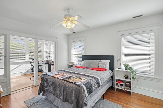 Building Photo - 7045 Pershing Ave