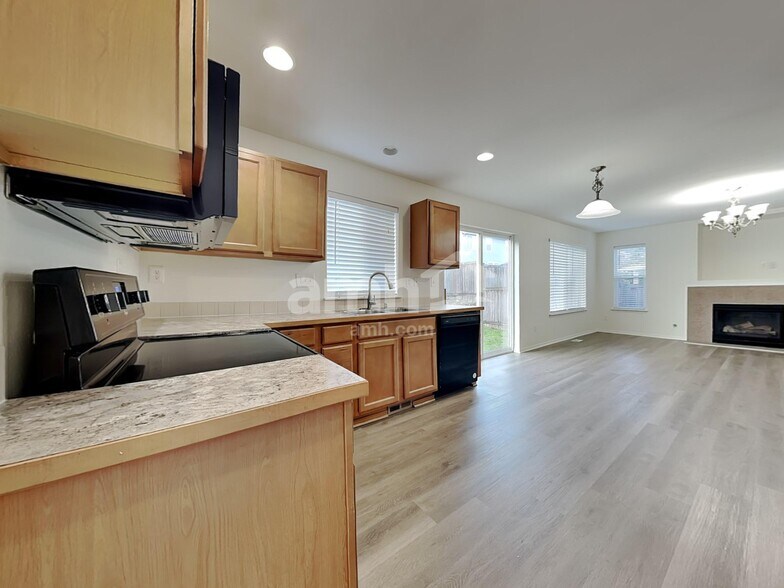 Building Photo - 18606 112th Ave E