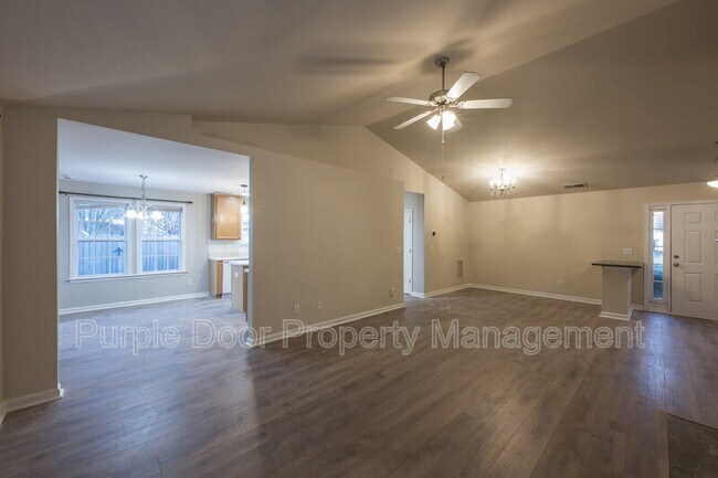 Building Photo - 507 Highland Falls Dr