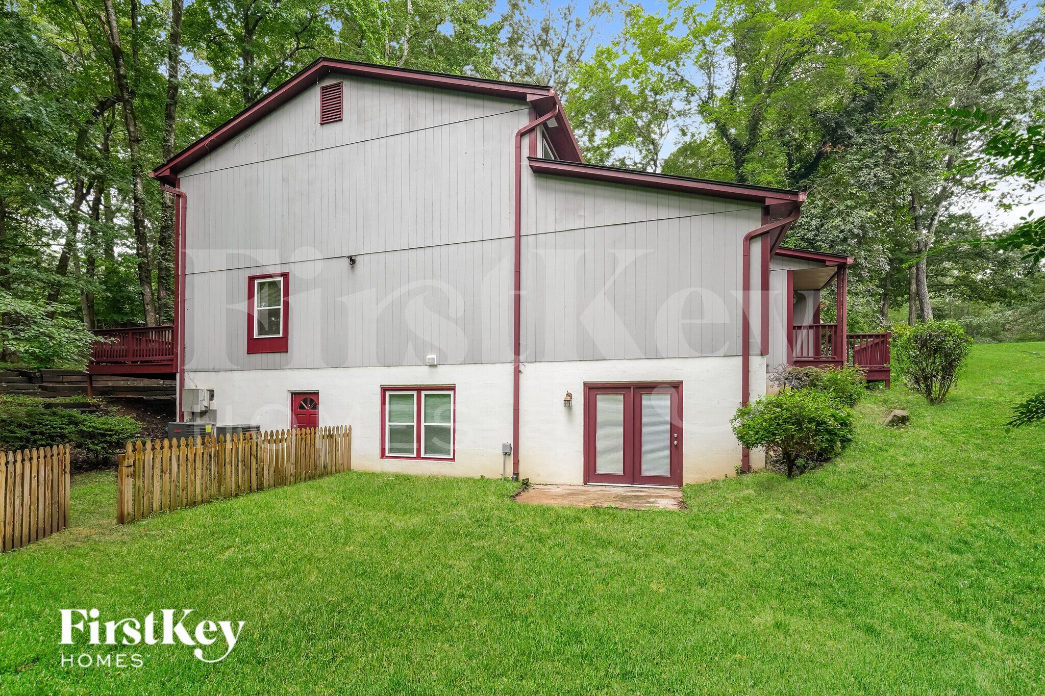 Building Photo - 8832 Belhaven Ct