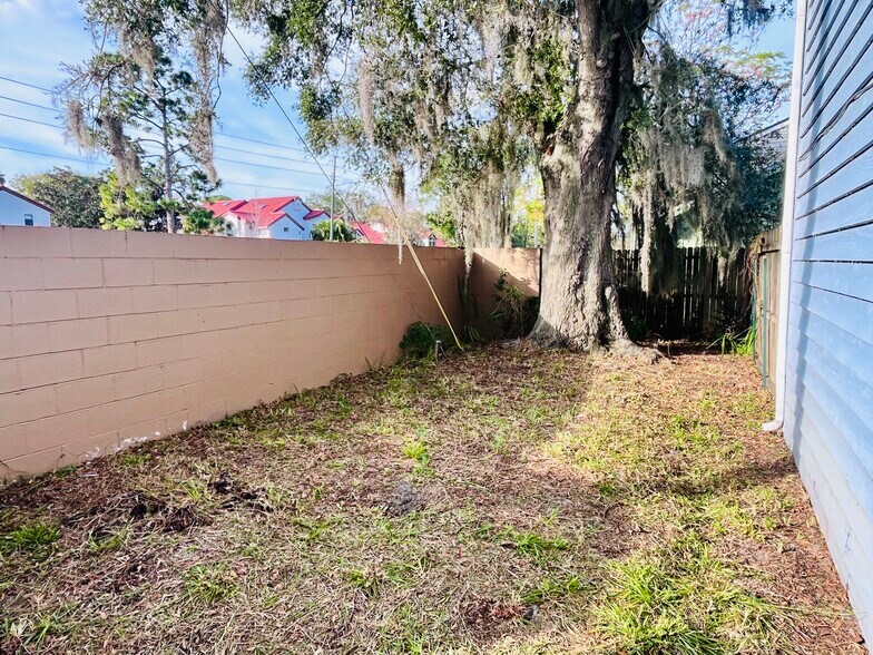 Building Photo - 506 Beechwood Ave