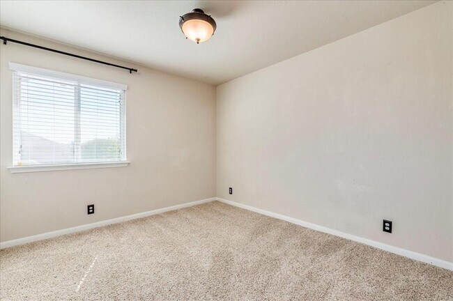 Building Photo - 711 Heritage Springs Trail