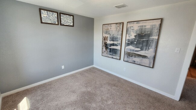 Building Photo - University Village -4bd, 2bth/Hausman Rd