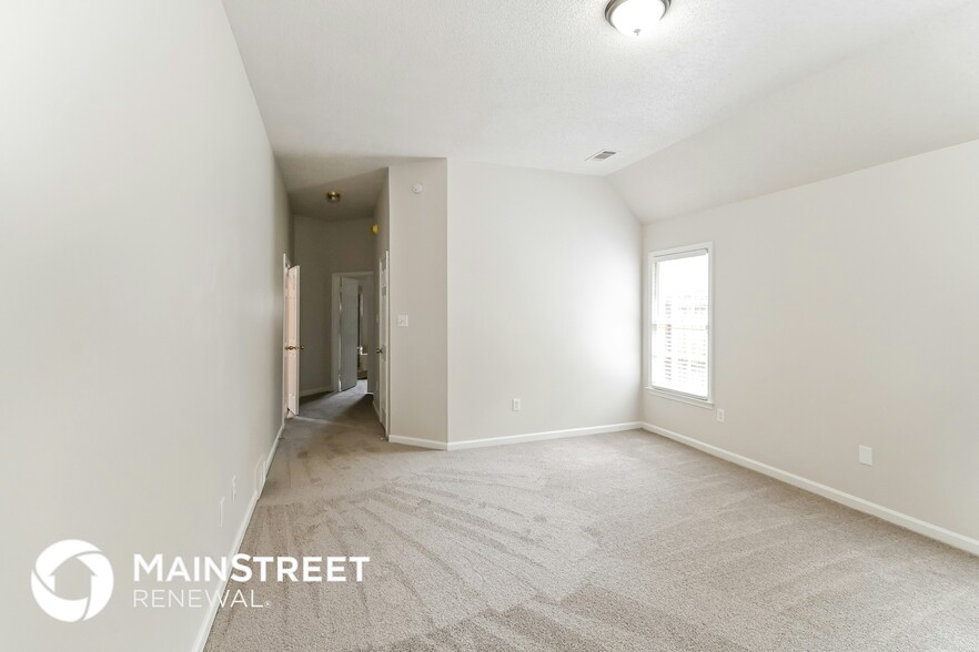 Building Photo - 4227 Old Forest Rd