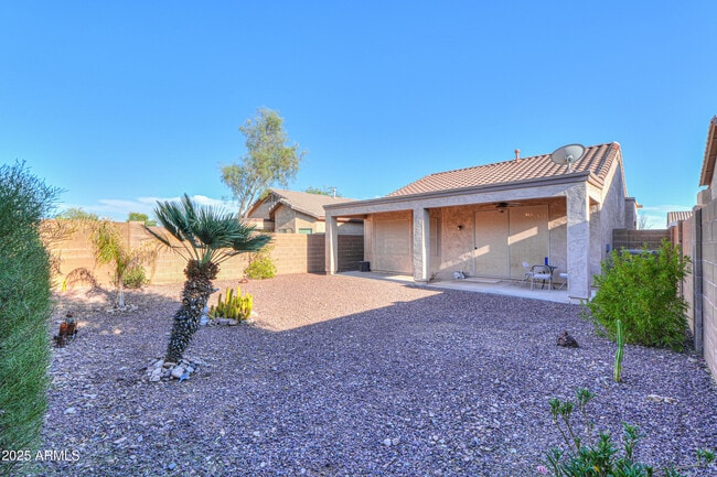 Building Photo - 10806 E Peralta Canyon Dr