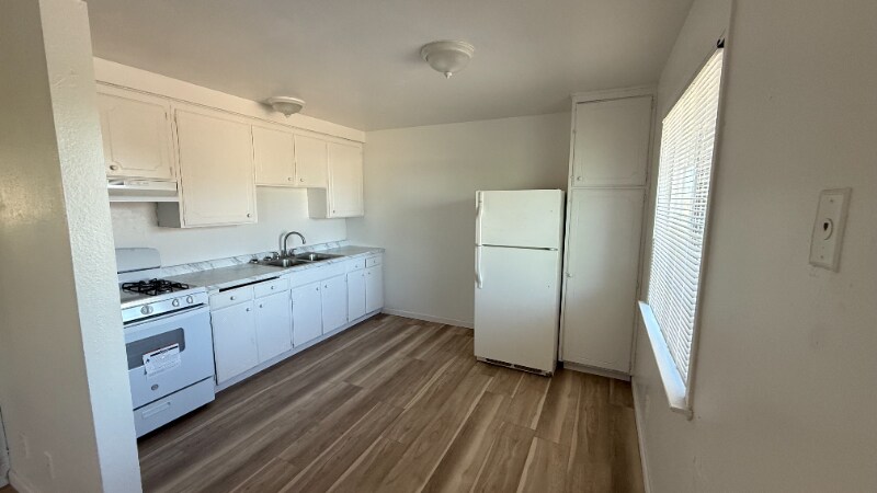Building Photo - 1530 Edgar Ave