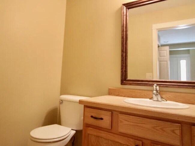 Building Photo - 164 Meriwether Ave