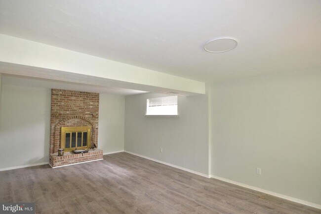 Building Photo - 14011 Eagle Ct