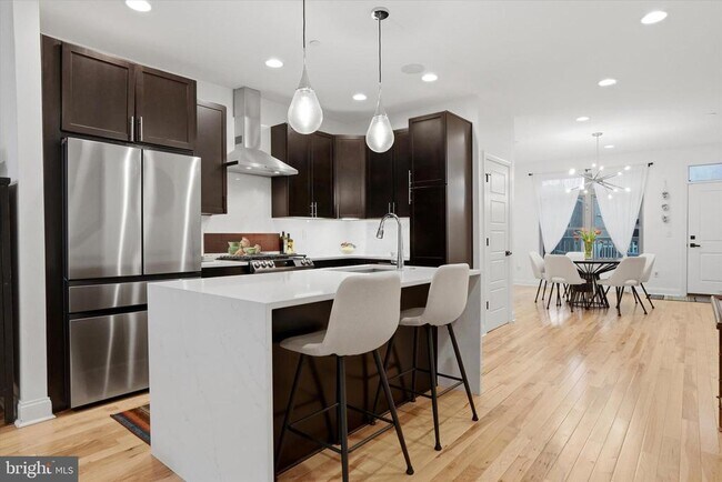 Building Photo - 159 Green Ln