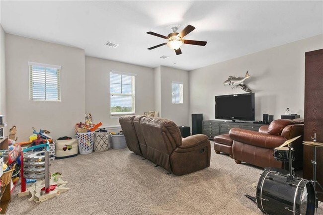 Building Photo - 744 Bonnet Blvd