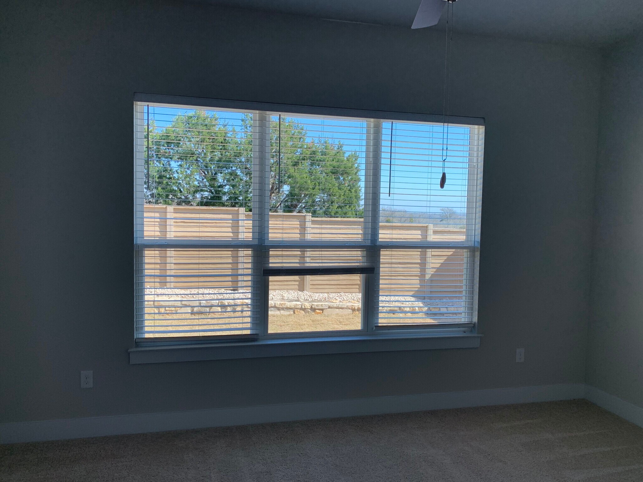 Building Photo - 10717 Charger Wy