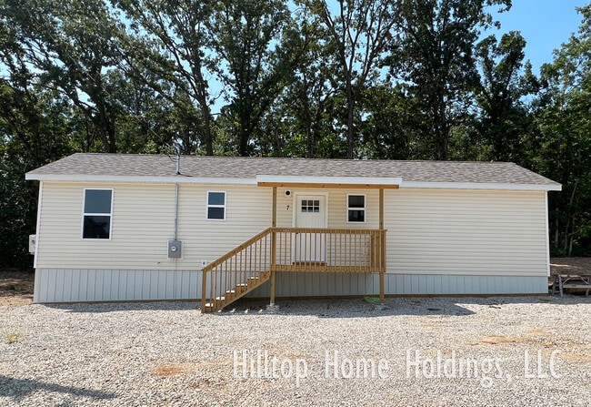 Building Photo - 7 Frazier Oaks Rd