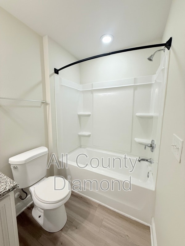 Building Photo - 7682 Shadow Lake Dr