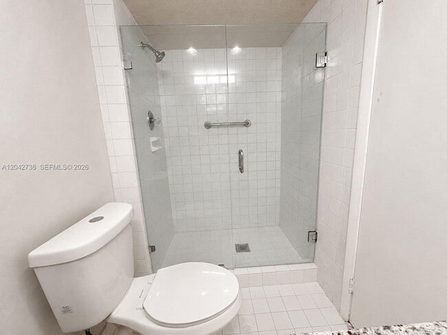 Building Photo - 20200 W Country Club Dr