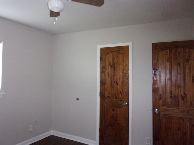 Building Photo - 2 Bedroom 1 Bath Home Minutes from Uptown Charlotte